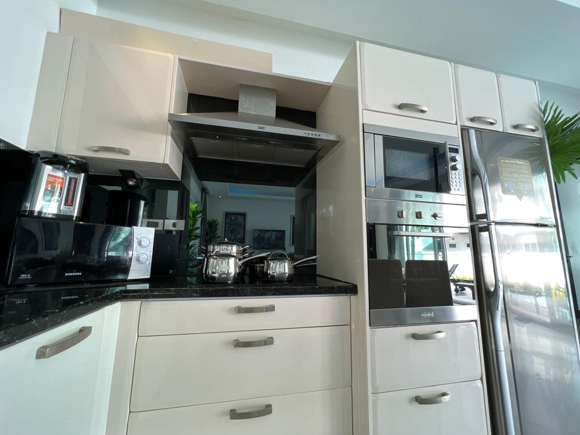 חוף ג'ומטיין Villas In Pattaya חדר תמונה