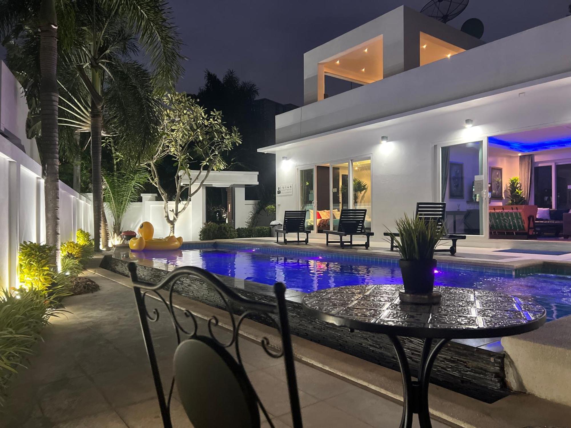 חוף ג'ומטיין Villas In Pattaya חדר תמונה